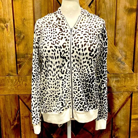 Chaser Black & White Cheetah Patterned Zip Front Hooded Jacket - Picture 2 of 16